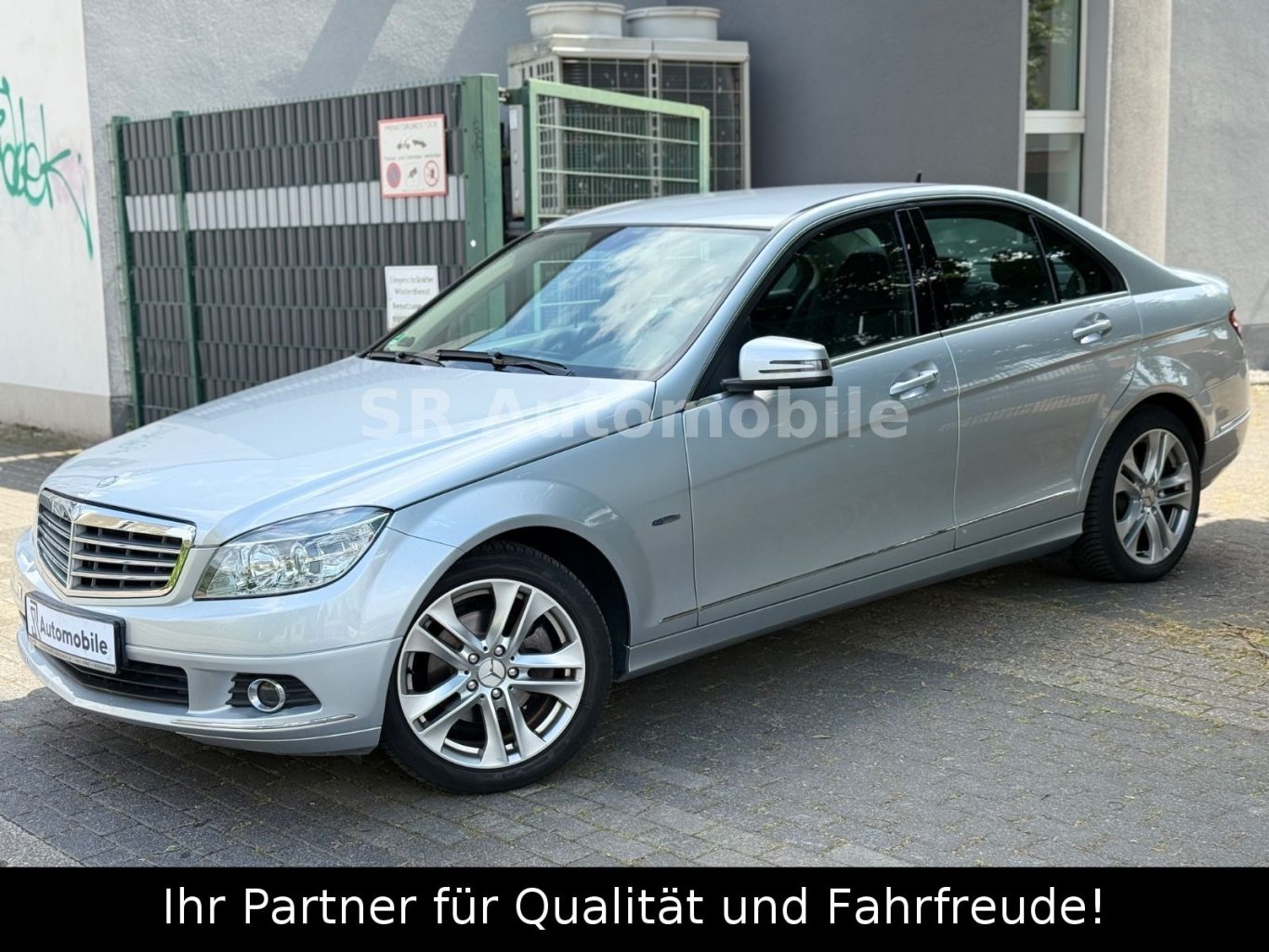 Mercedes-Benz C180 Kompressor BlueEFFICIENCY